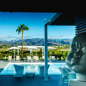 https://seven-hotel-and-wellness-gay-men-only.maspalomashotels.com